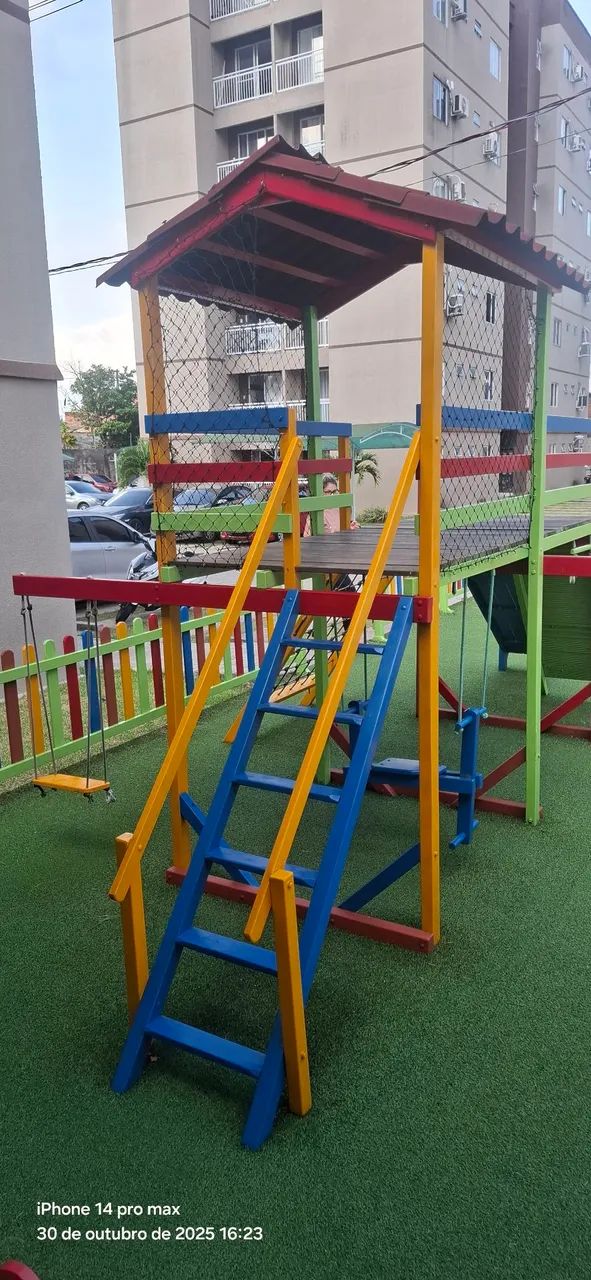 Reforma e pintura de playgraud e porquinhos  - Foto 3