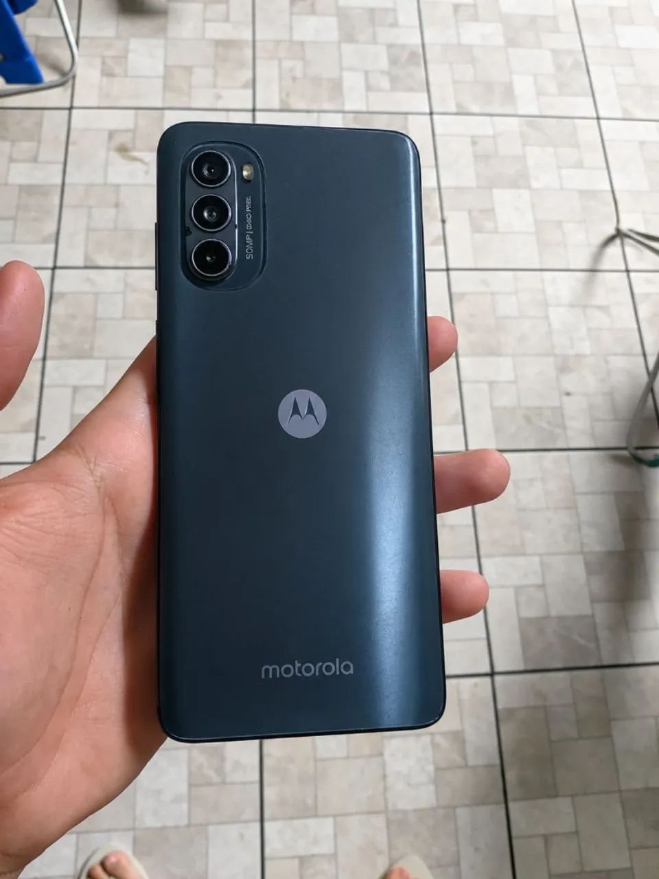  celular moto G62 5g , com problema no display  - Foto 2