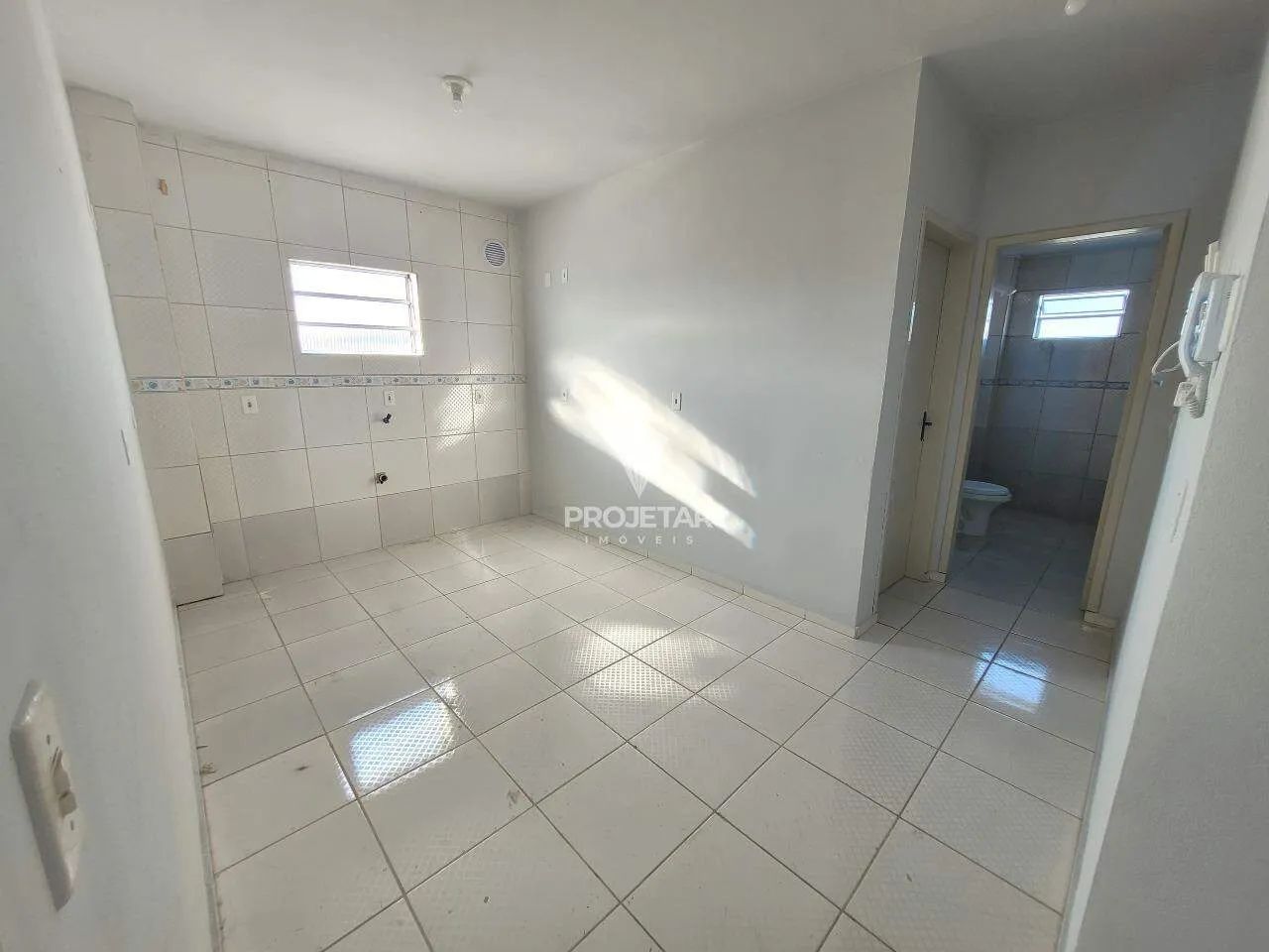 Apartamento disponível para locação no bairro Coloninha, Araranguá! - Foto 2