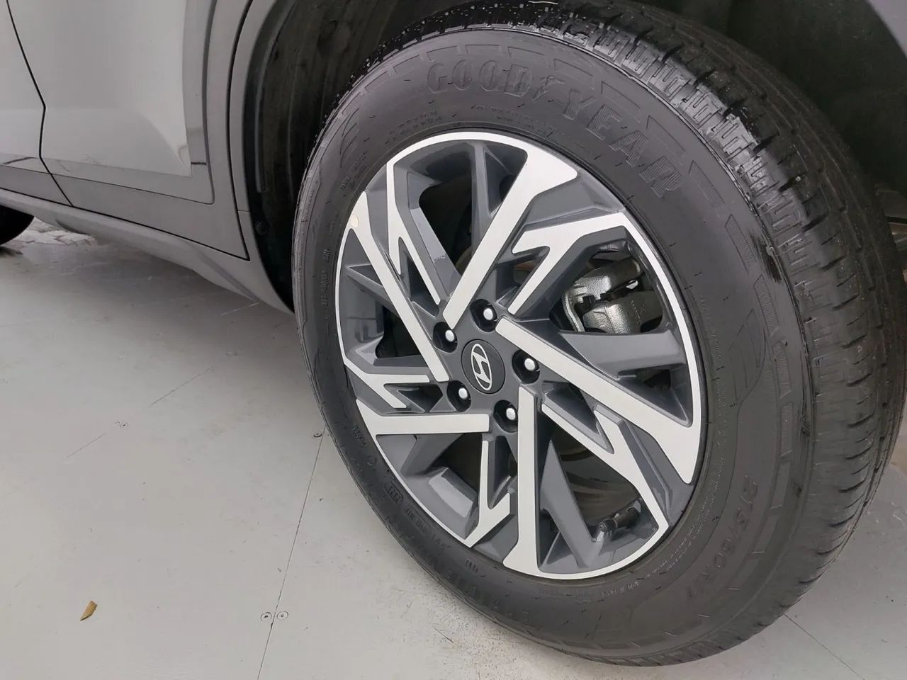 Hyundai Creta Limited 1.0 TB 12V Flex Aut., foto 12 de 18
