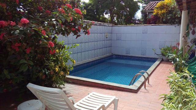 Casa com piscina para temporada em Cabrália