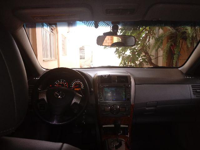 Toyota Corolla Xei 2.0 flex multimídia , Automático ,GPS , couro engat - Foto 9
