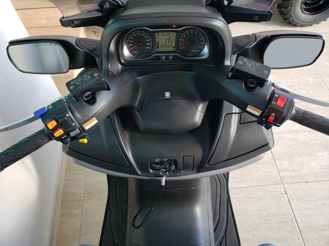 Suzuki Burgman 650 - Foto 4