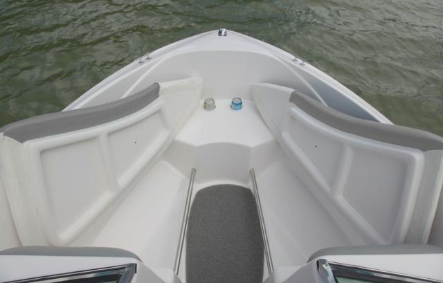 Lancha Ventura 180 com Motor Mercury 60HP-CT - pronta para navegar - Foto 4