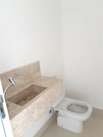 Apartamento andar alto , face sombra, no Edifício Metropolitan com 142 m² úteis, 3 suítes - Foto 16