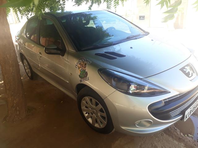 Peugeot 2011 mod 2020 EXTRA