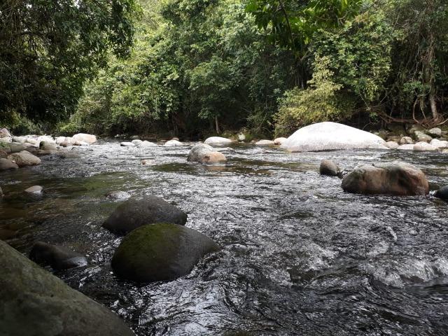 Caetano Imóveis - Terreno escriturado com 4.255m² (possui cachoeira privada dentro) - Foto 3