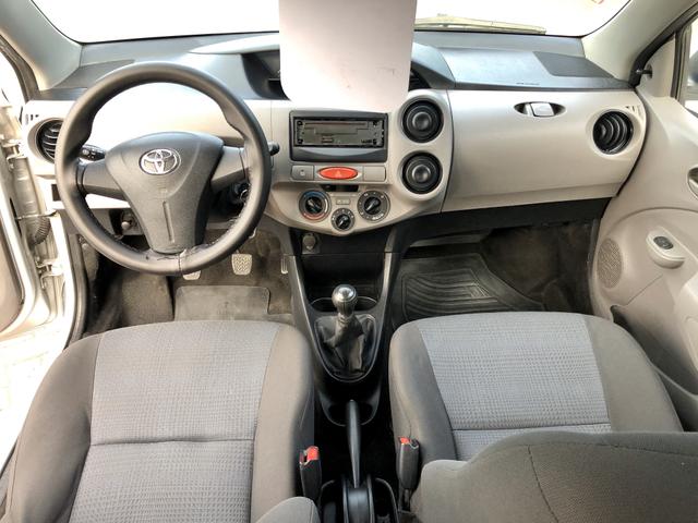Toyota Etios 1.3 X - 2013 Completo - Paraíba Auto - Foto 8