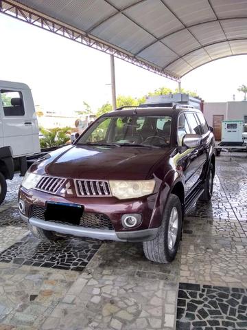 Pajero Dakar 7 lugares 2012 - Foto 2