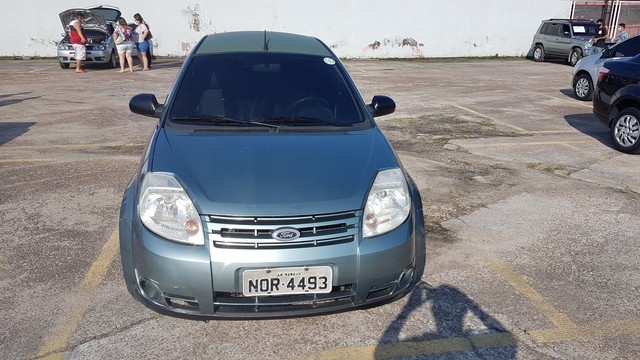 FORD KA ANO 2010 FLEX COM AR CONDICIONADO