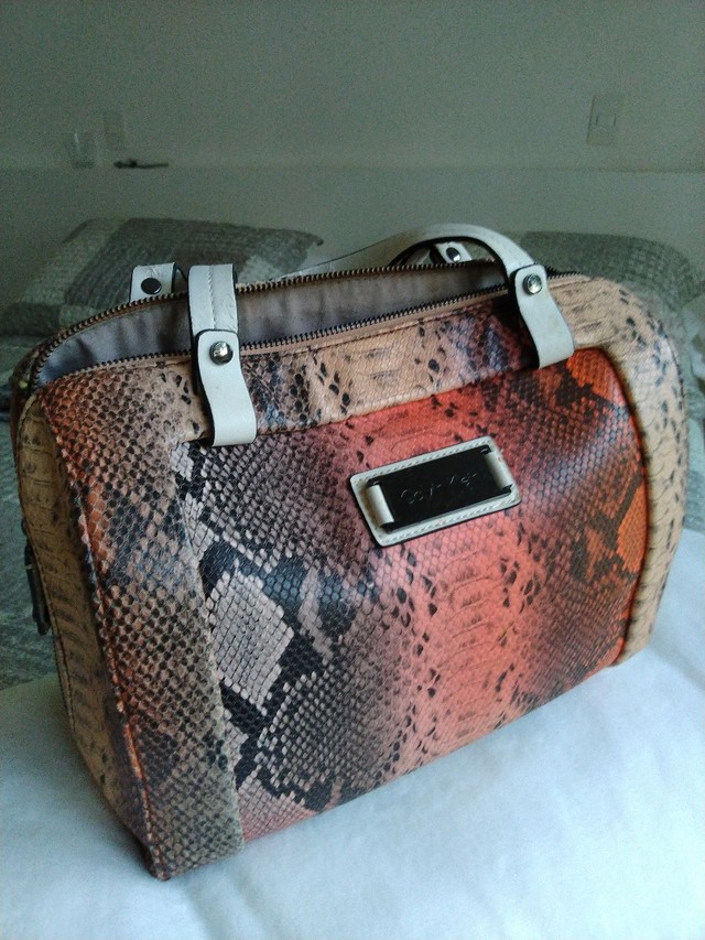 calvin klein snake print bolsa