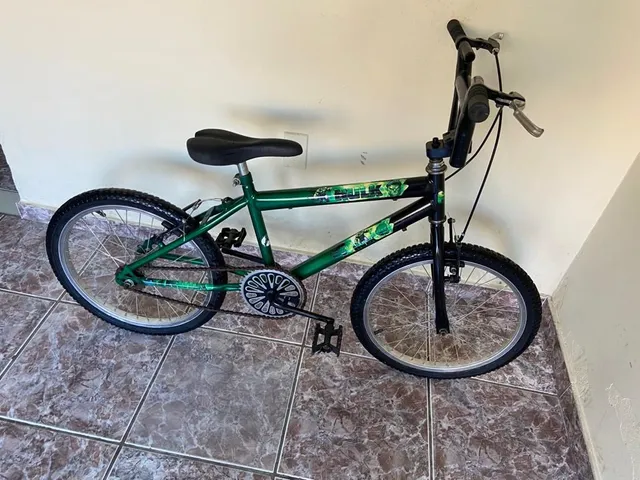 BICICLETA ARO 20 CROSS MODELO FEVER PRATA