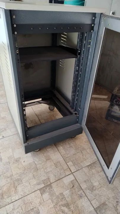 Rack para Câmeras e Equipamentos - Acessório Imperdível!