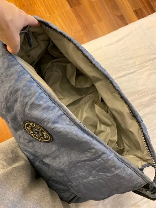 Bolsa Kipling Azul com trocador  - Foto 3