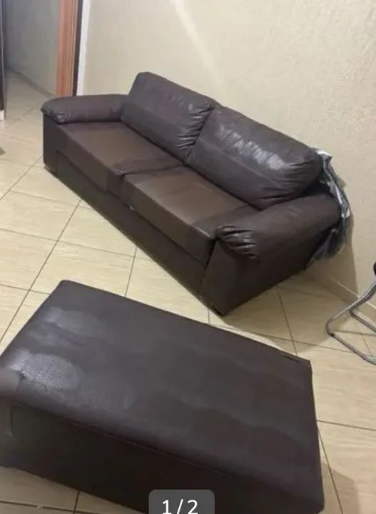 Sofá 3 lugares mais Puff Sofás e Poltronas Jardim Las Vegas, Santo