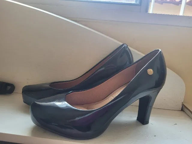 Sapato feminina vizzano, seminovo, usado uma única vezes