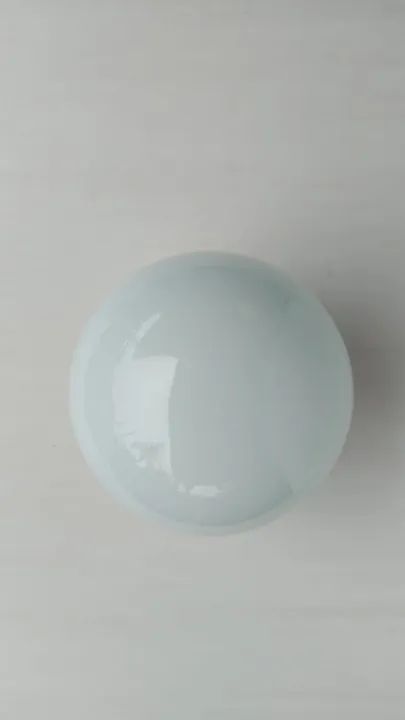 Globo em opalina 