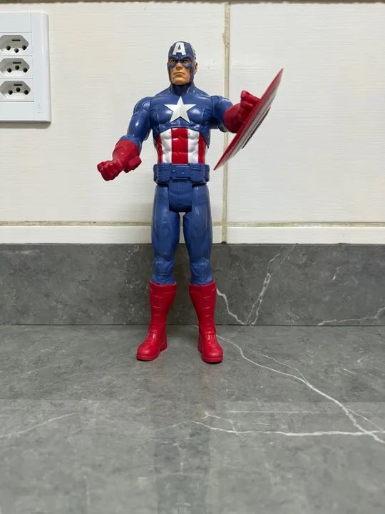 Capitão América 30cm Hasbro