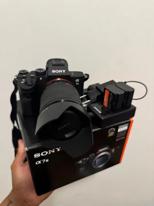 Câmera Sony A7III com Lente Sony Fe 28-70mm F/3.5-5.6