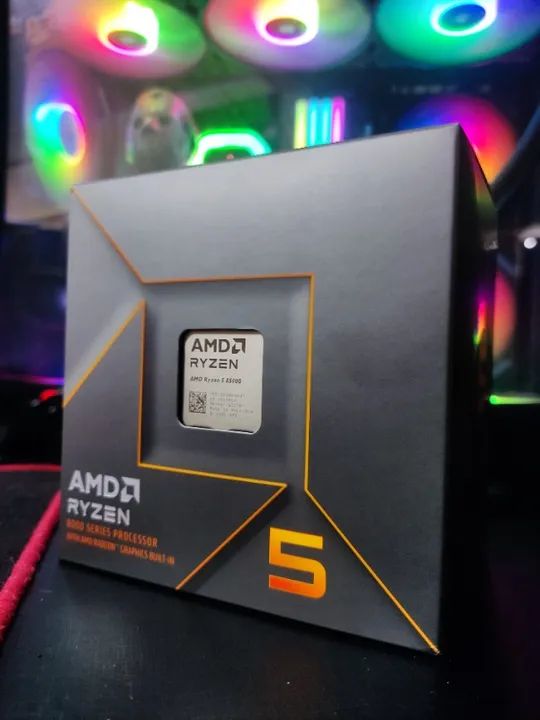 Processador AMD Ryzen 5 8500G, 3.5GHz (5.0GHz Turbo), 6-Cores 12-Threads, AM5, Com Cooler 