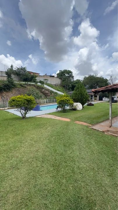 Chácara com piscina e churrasqueira para temporada