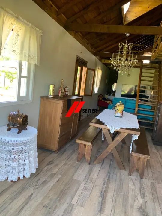 Sítio à venda no bairro Sambaqui em Florianópolis