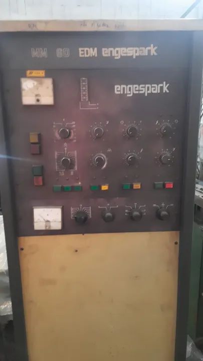 ELETROEROSÃO PENETRACÃO  EDM 700 ENGEMAQ - Foto 5
