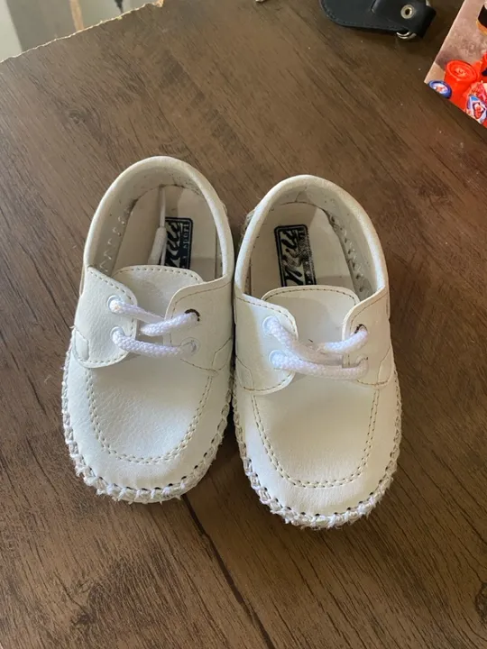 Sapato infantil branco