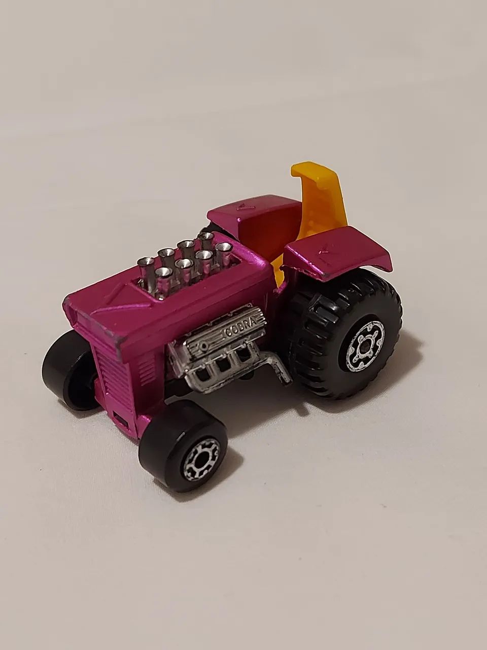 Trator Matchbox Cobra - Colecionável