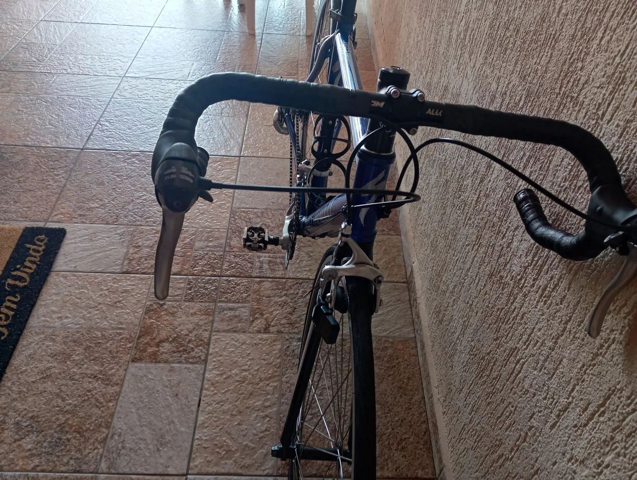 Bicicleta Specialized Alumínio, toda Shimano. - Foto 4