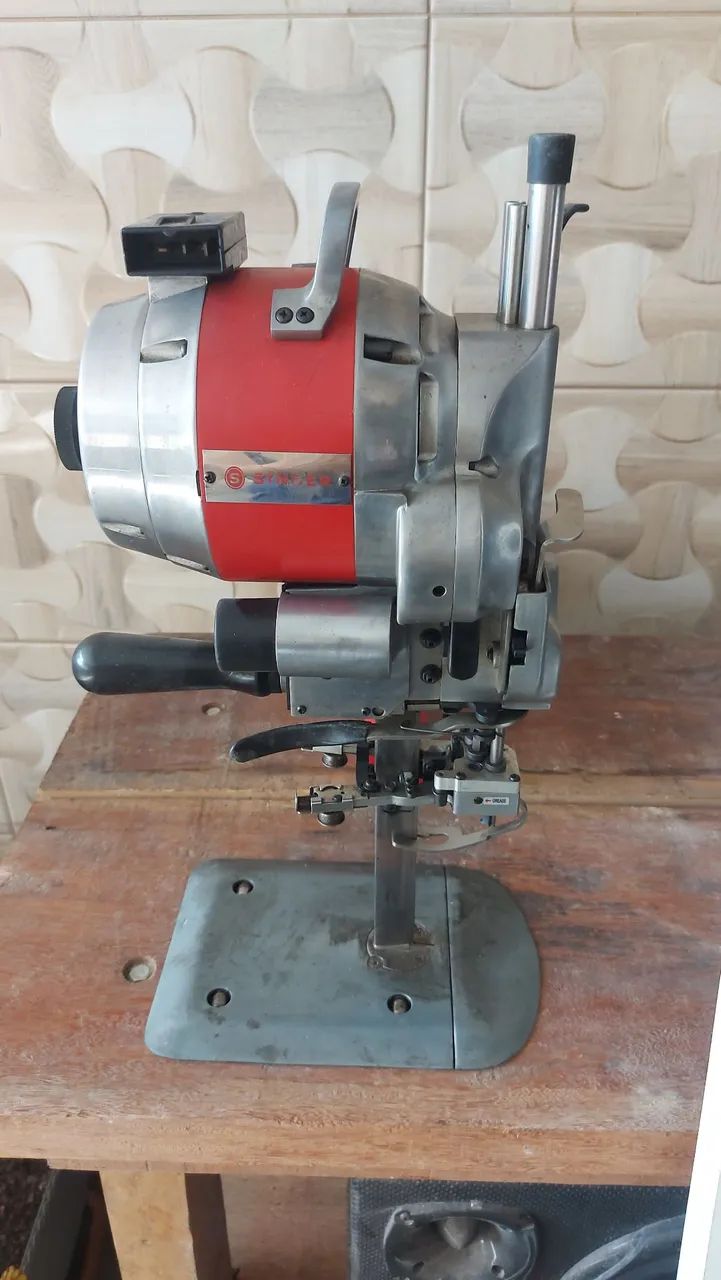 Maquina cortar tecido