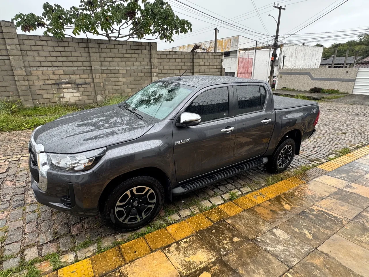 Hilux srv 2022