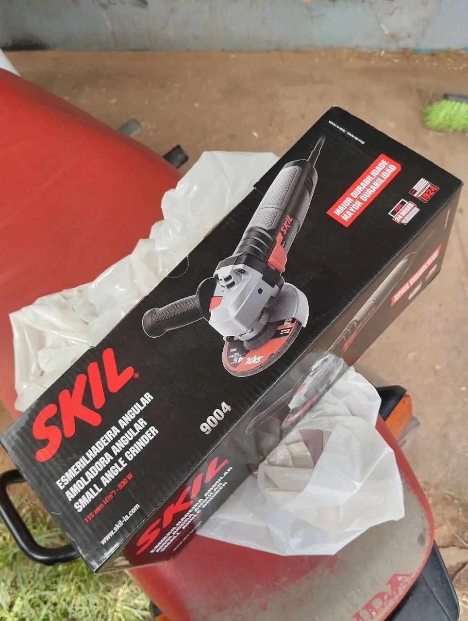 Esmerilhadora Angular Skil 9004 - 115mm - 830W