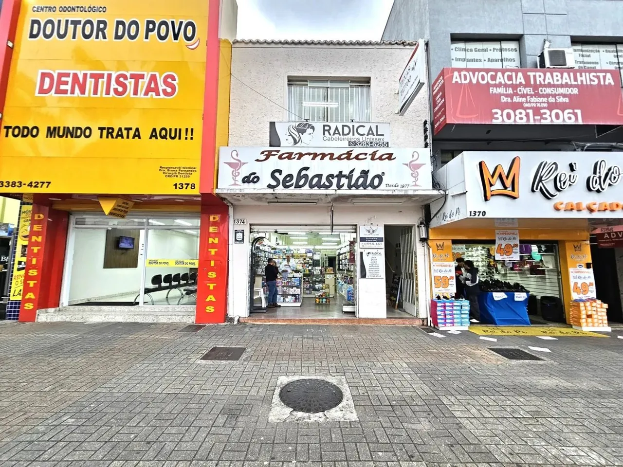 Conjunto Comercial para alugar por R$ 1400.00, 26.00 m2 - CENTRO - SAO JOSE DOS PINHAIS/PR
