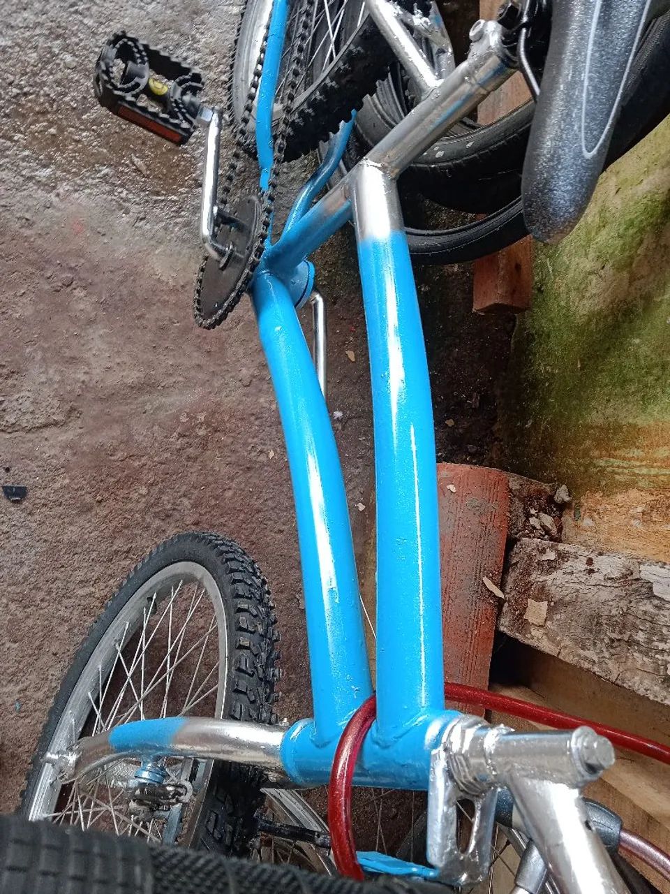 Bicicleta de aro 20 em excelente estado de conservação 