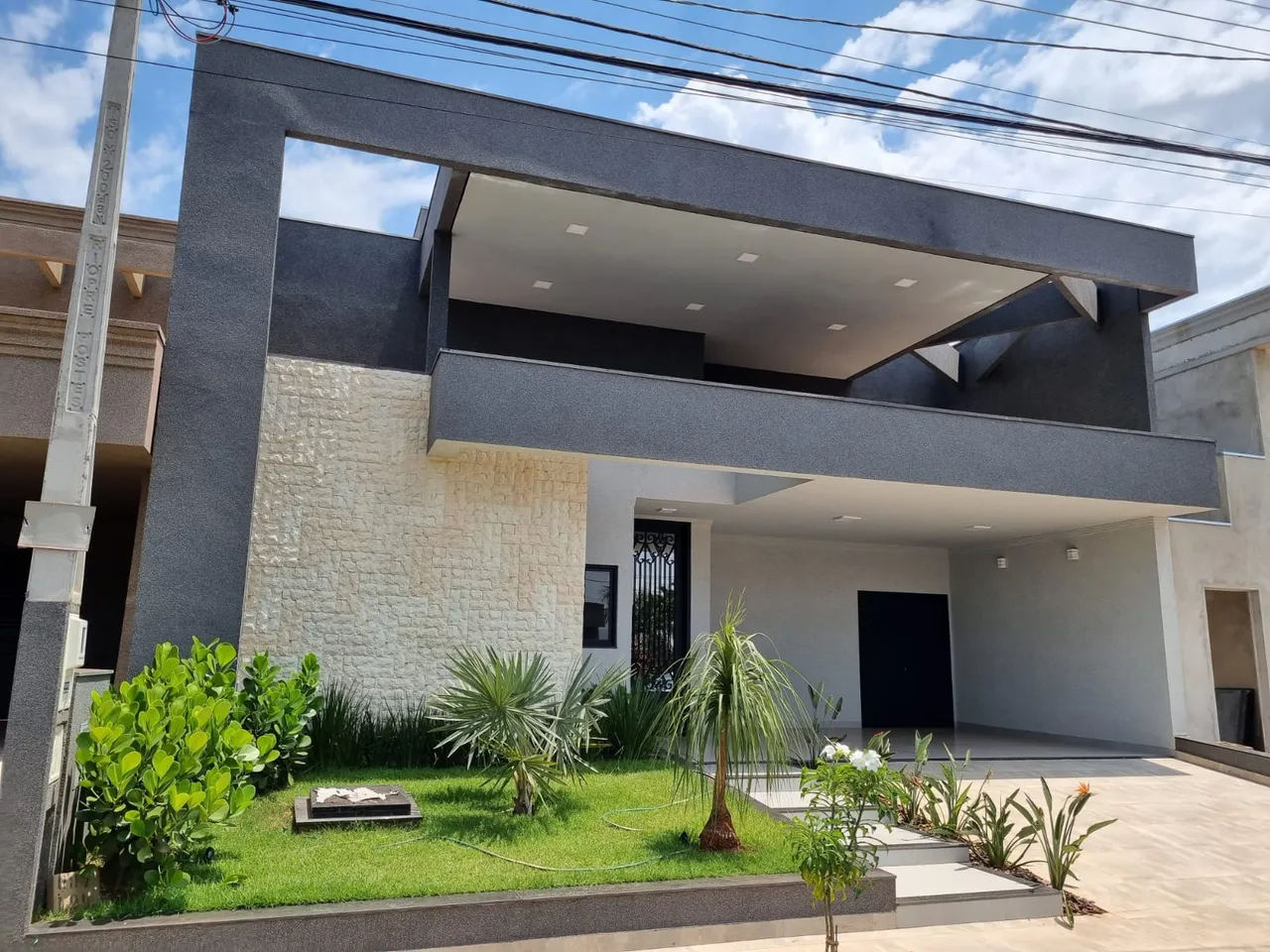 Excelente Residência - Condomínio Village Lá Montagne