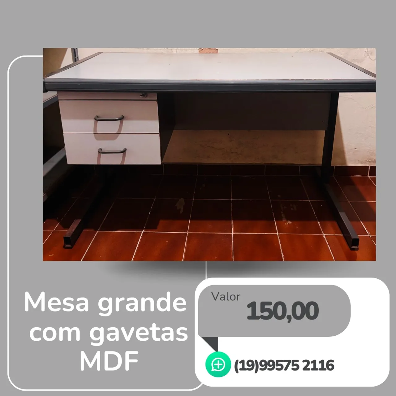 Mesa grande com gavetas MDF