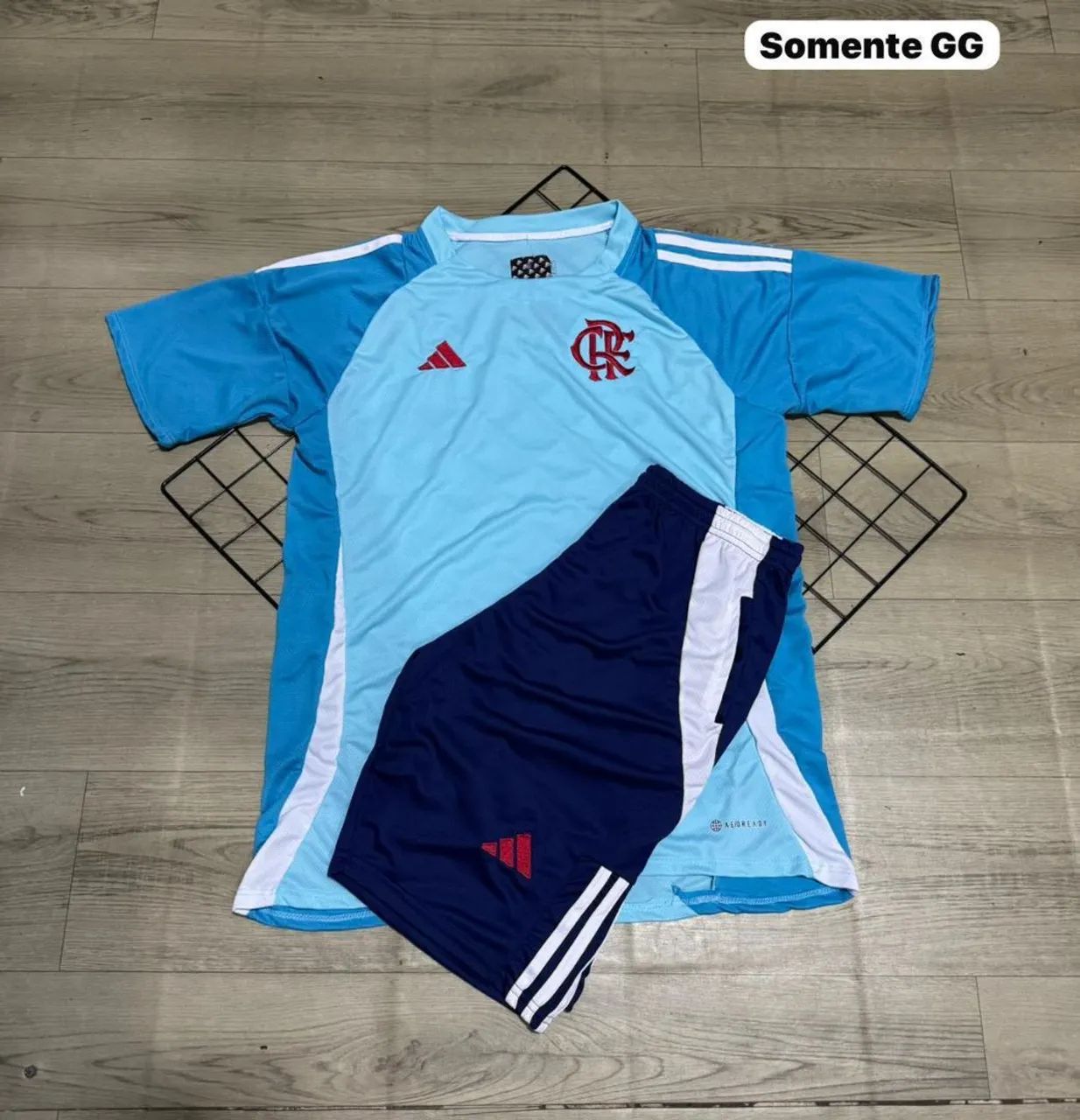 Roupas e acessórios  - Foto 5