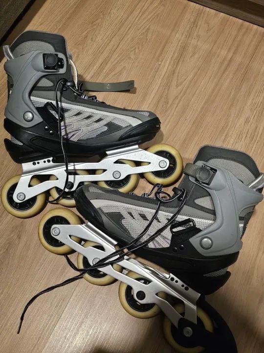 Patins Oxelo tamanho 39 - Foto 2
