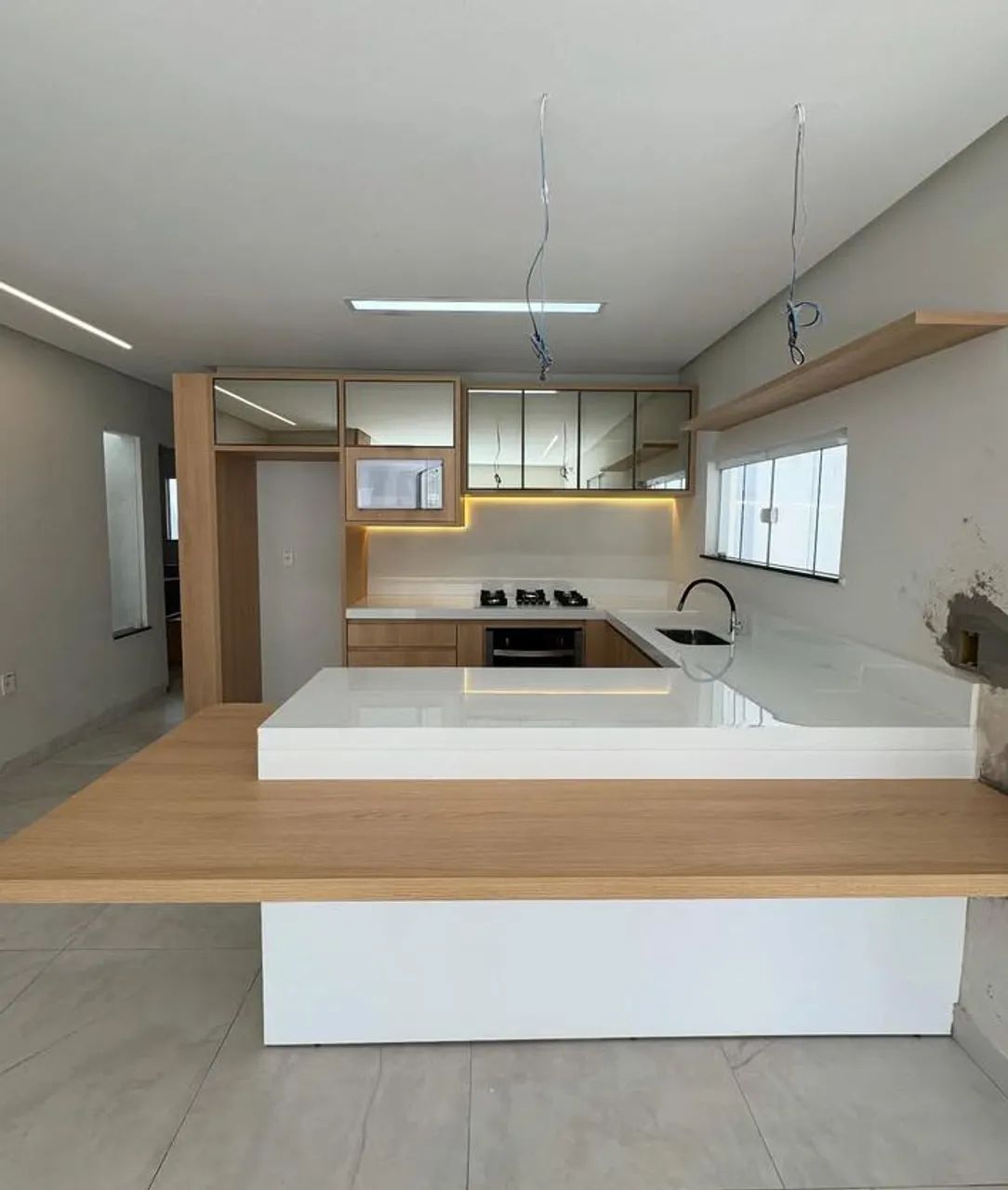 Home Office Completo com Design Moderno e Funcional - Foto 5