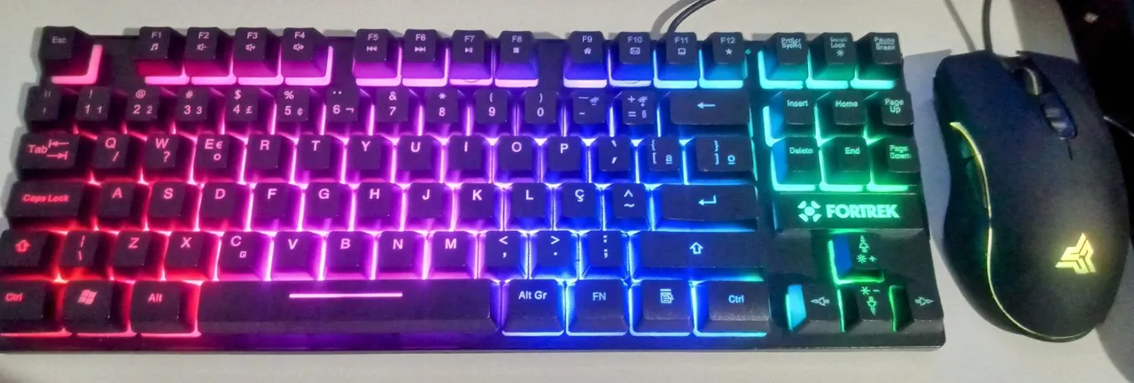 Teclado Gamer Mecânico LED RGB Fortrek