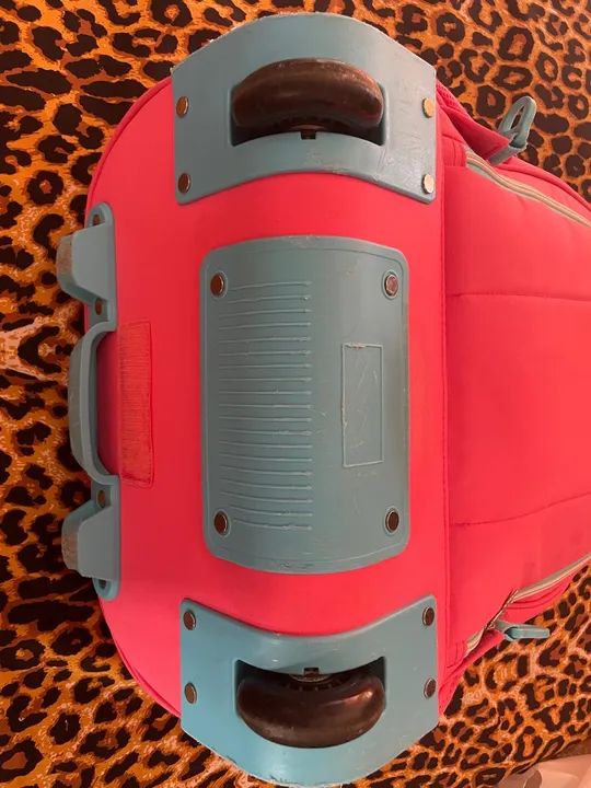 Mochila de rodinhas infantil MARCA RB - Foto 5