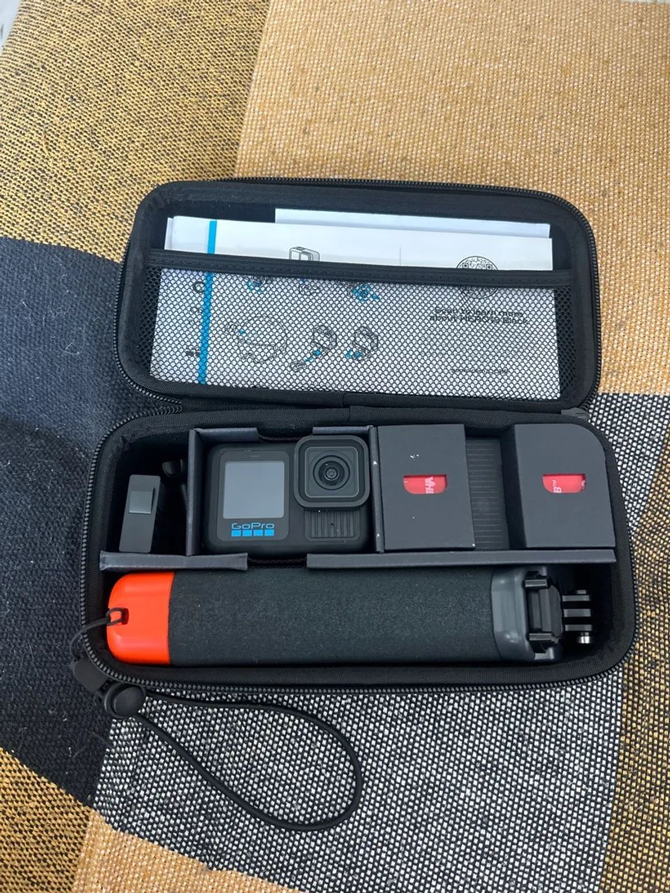 Vendo Gopro 13 black + Acessórios (praticamente nova!!)