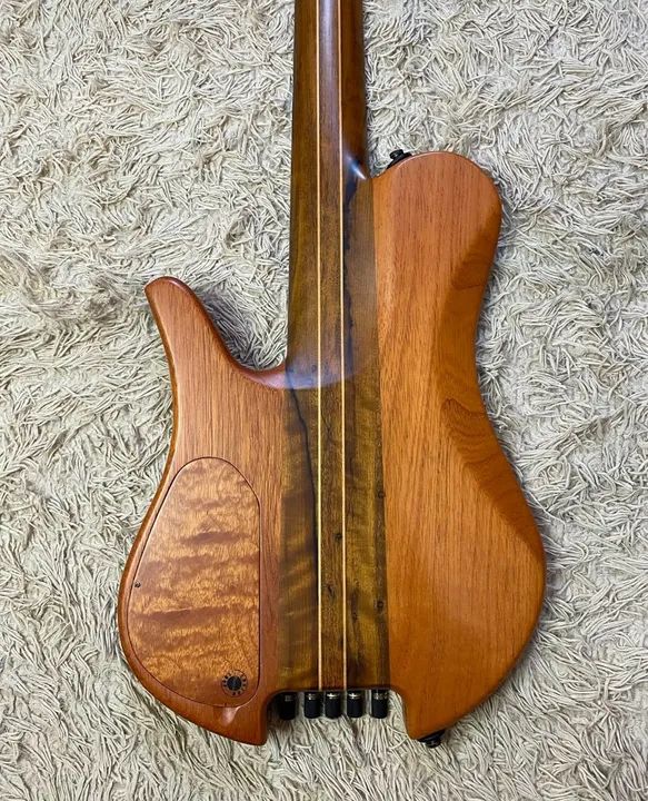 Baixo Natal Ravazoli 5 Cordas - Foto 5