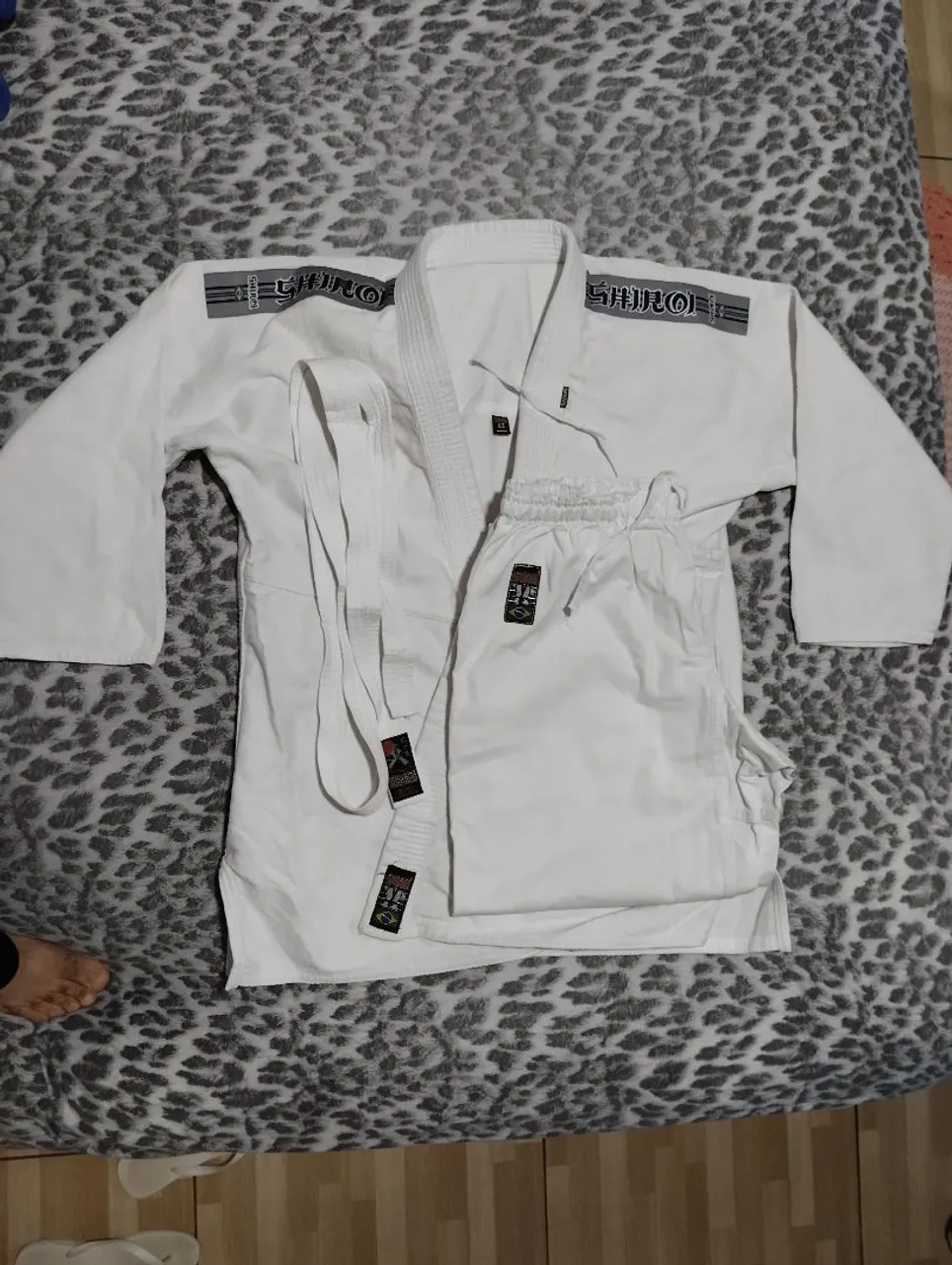 Kimono Jiu-Jitsu Shiro Branco