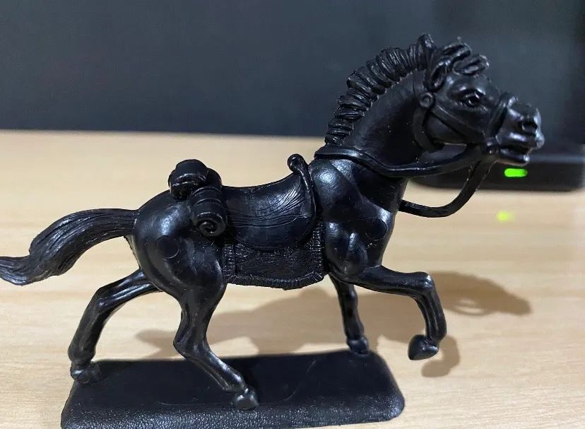 6 cavalos - plástico - década de 90 - Foto 3