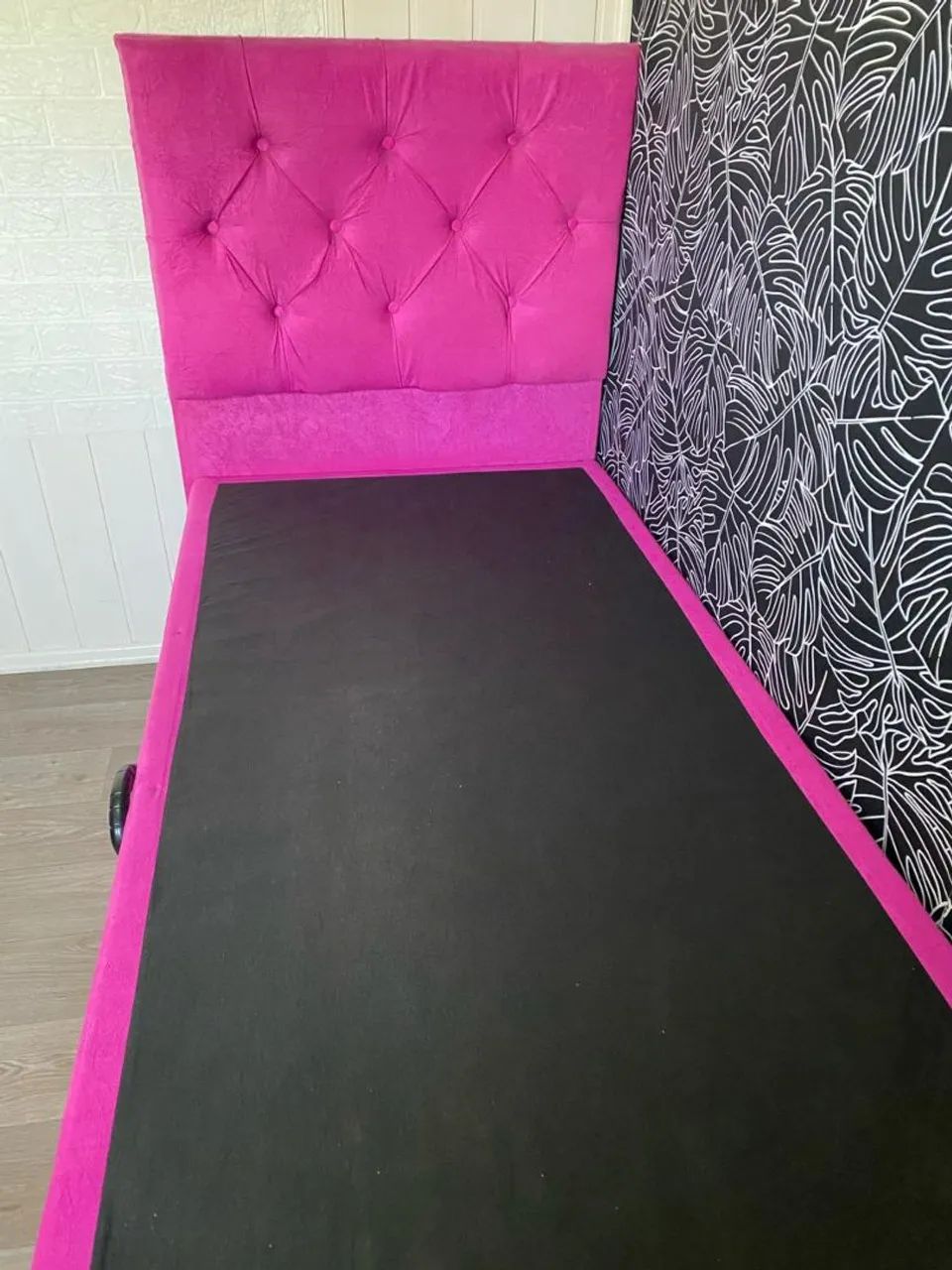 Cama Box  Pink com Baú, parcelamos no cartão  com taxas  por conta do comprador.  - Foto 3