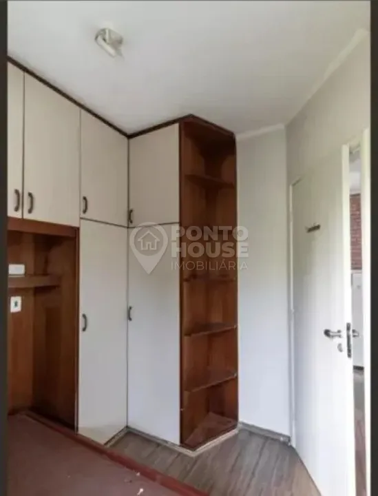 Studio à venda e locação em Moema com 1 dormitório, 1 banheiro, 1 vaga e varanda