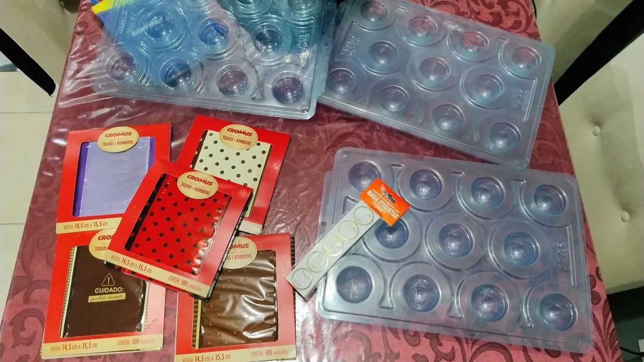 Formas de trufas e embalagem de trufas