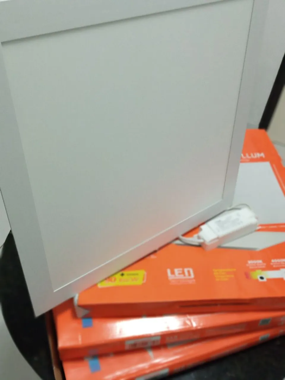 Painel de LED Quadrado 42x42 (3 Unidades)